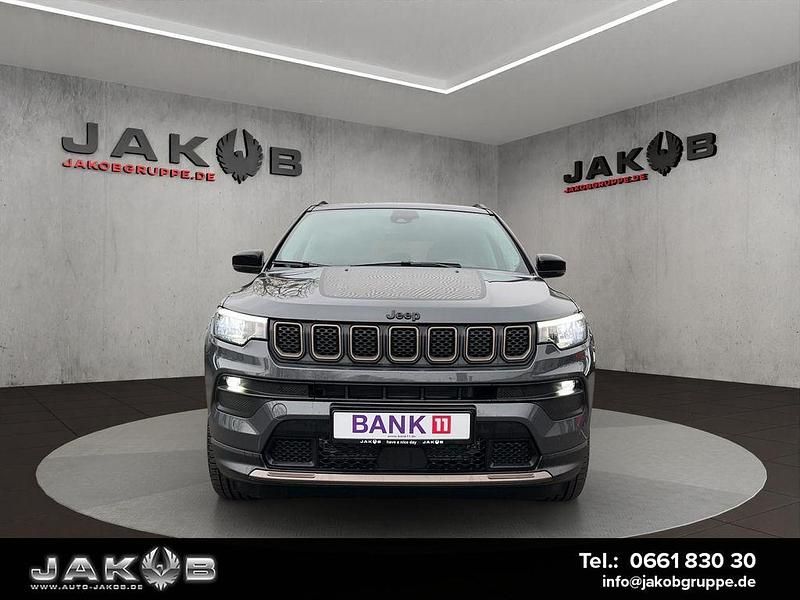 Gebraucht Jeep Compass 241 PS (177 kW) 2023 Graphite grey/dach schwarz SUV