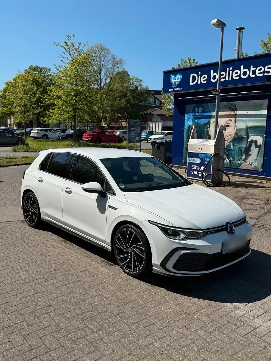 Gebraucht VW Golf VIII GTD 200 PS (147 kW) 2022 Weiß Limousine