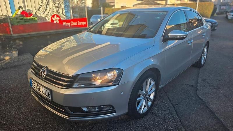 Silber Gebraucht 2013 VW Passat Edition Limousine | 8.900 € (Guter Preis) - Bild 1/4