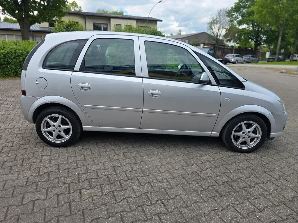 Gebraucht Opel Meriva Edition 105 PS (77 kW) 2009 Silber Van / Kleinbus