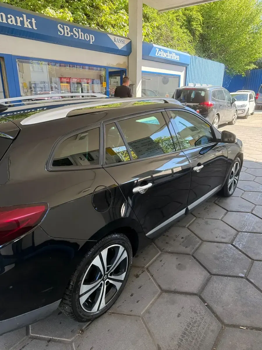 Second-hand Renault 19 130 CP (95 kW) 2011 Negru Break