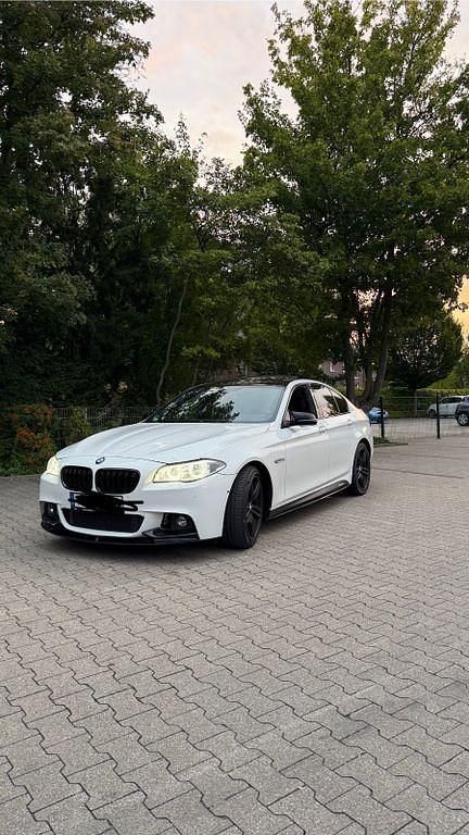 Gebraucht BMW 550 Performance 449 PS (330 kW) 2014 Weiß Limousine
