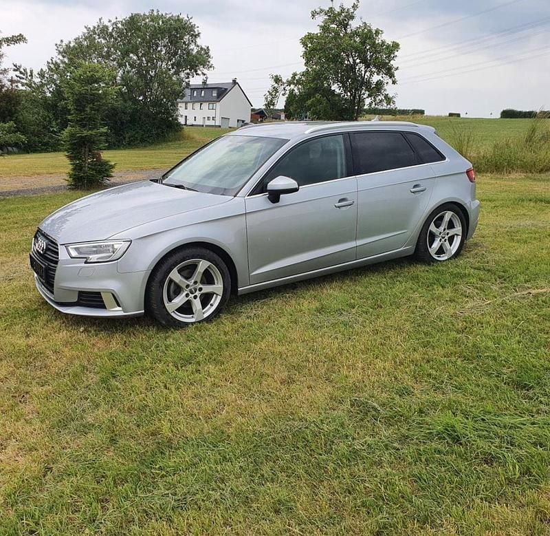 Silber Gebraucht 2016 Audi A3 Kombi | 17.200 € (Fairer Preis) - Bild 1/4