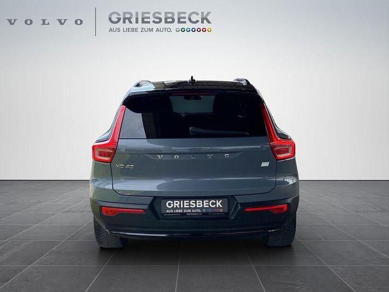 Gebraucht Volvo XC40 Plus 169 kW (231 PS) 2023 Grau metallic SUV