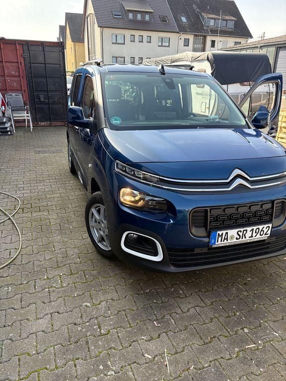 Gebraucht Citroën Berlingo Shine 131 PS (96 kW) 2020 Blau Van / Kleinbus