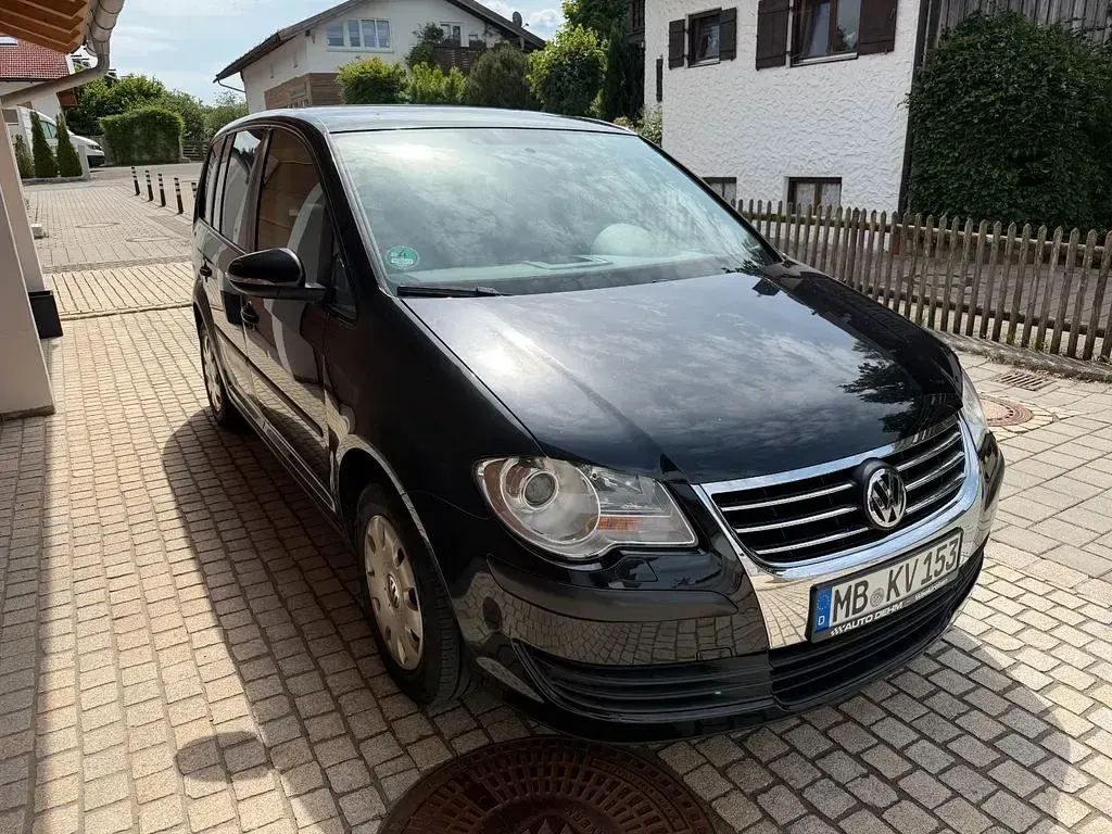 Gebraucht VW Touran Conceptline 102 PS (75 kW) 2010 Schwarz Van / Kleinbus