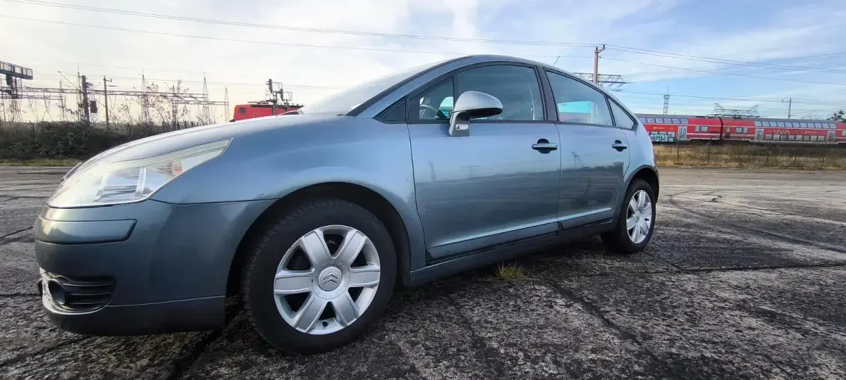 Used Citroën C4 Comfort 110 HP (80 kW) 2005 Grey Sedan