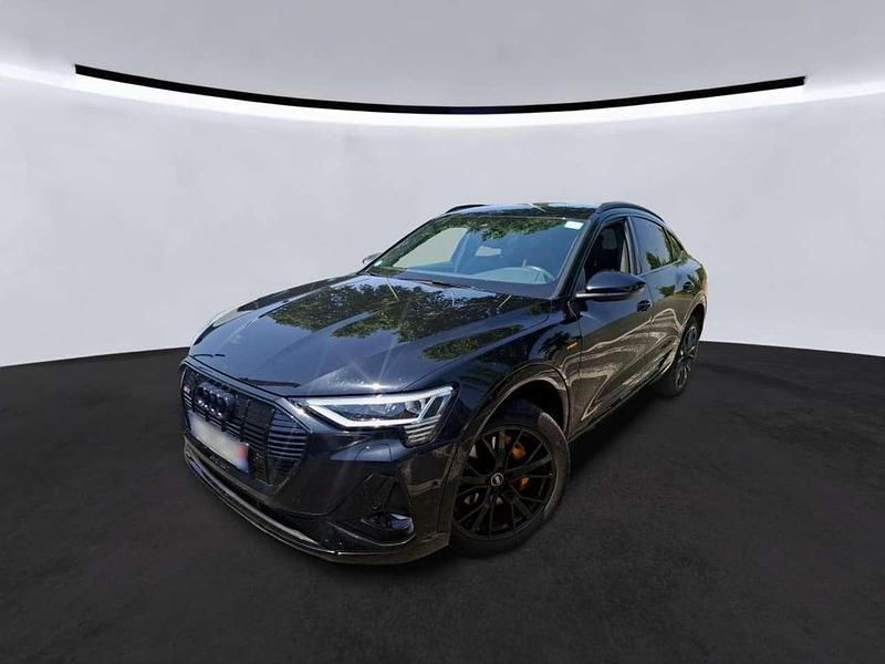 Mythosschwarz metallic Gebraucht 2022 Audi e-tron Sportback Black Edition SUV | 37.920 € (Superpreis) - Bild 1/2