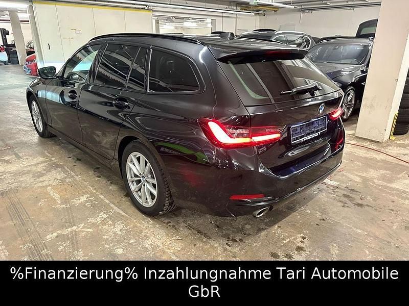 Gebraucht BMW 318 Performance 150 PS (110 kW) 2023 Schwarz Kombi