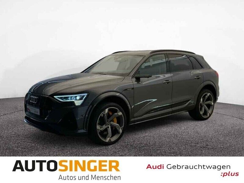Daytonagrau perleffekt Gebraucht 2021 Audi e-tron Ambiente SUV | 44.840 € (Fairer Preis) - Bild 1/4