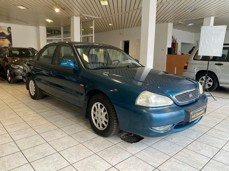 Gebraucht Kia Clarus 133 PS (97 kW) 2001 Blau Limousine