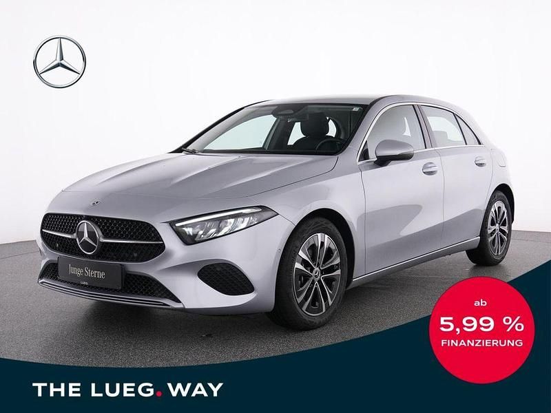 Metalliclack hightechsilber Gebraucht 2024 Mercedes A200 Progressive Limousine | 27.785 € (Guter Preis) - Bild 1/4