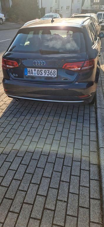 Gebraucht Audi A3 Sport 116 PS (85 kW) 2019 Blau Limousine