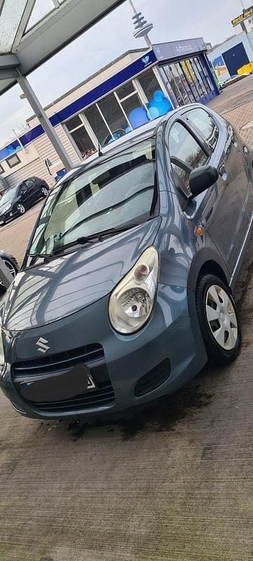 Gebraucht Suzuki Alto Basic 67 PS (49 kW) 2012 Silber Kleinwagen