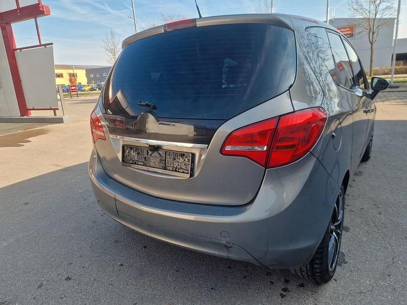 Gebraucht Opel Meriva Edition 110 PS (80 kW) 2015 Grau Van / Kleinbus