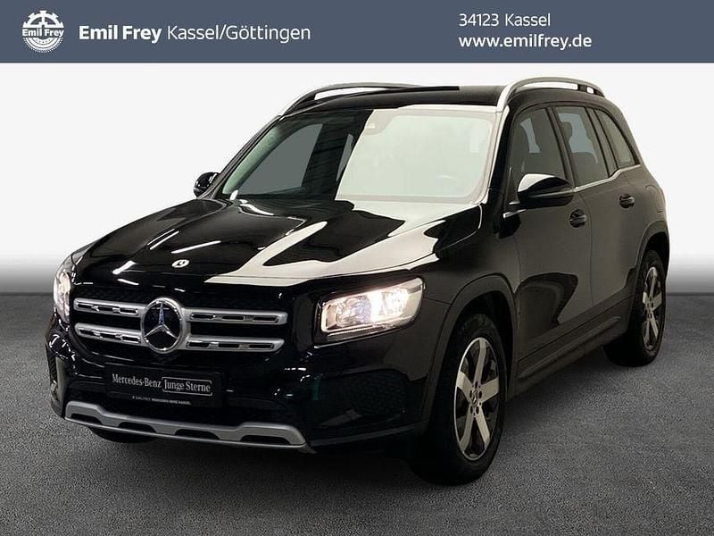 Nachtschwarz Gebraucht 2022 Mercedes GLB200 Style SUV | 34.955 € (Fairer Preis) - Bild 1/4