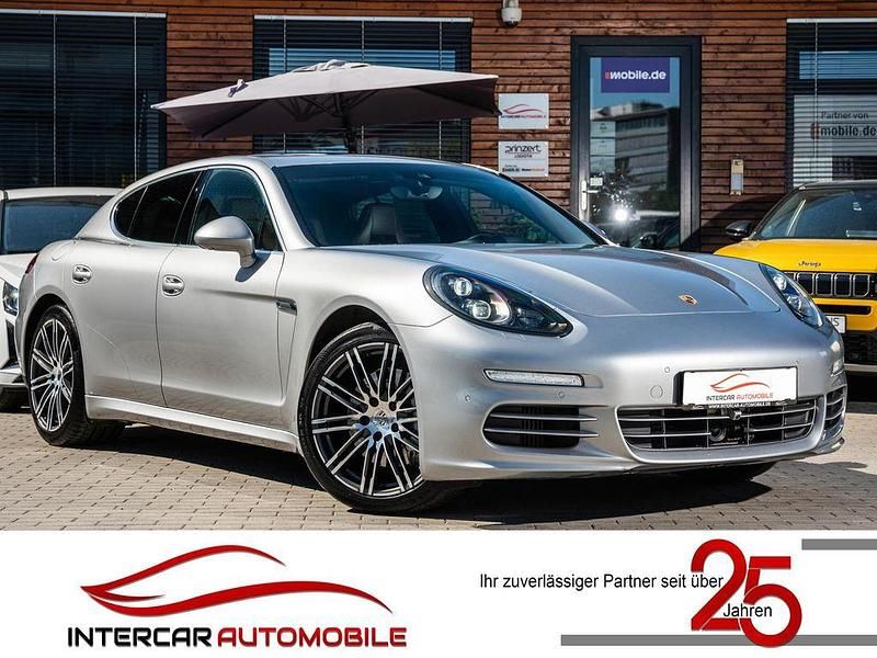 Gtsilbermetallic Gebraucht 2016 Porsche Panamera 4S Chrono Limousine | 45.890 € (Fairer Preis) - Bild 1/4