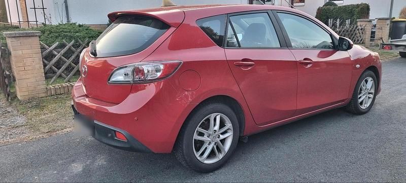 Gebraucht Mazda 3 Sportive 150 PS (110 kW) 2011 Rot Limousine