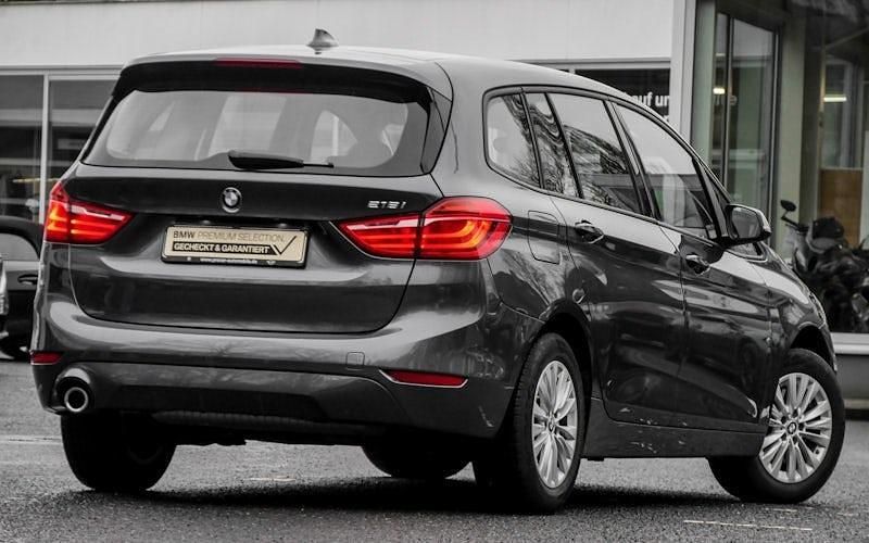 Gebraucht BMW 218 Advantage 136 PS (100 kW) 2021 Grau Kombi