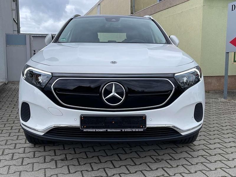 Gebraucht Mercedes EQA250 Progressive 139 kW (190 PS) 2022 Polarweiss  unilack SUV