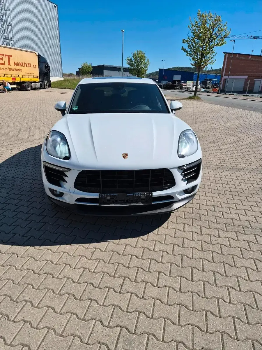 Gebraucht Porsche Macan S 258 PS (189 kW) 2017 Weiß SUV
