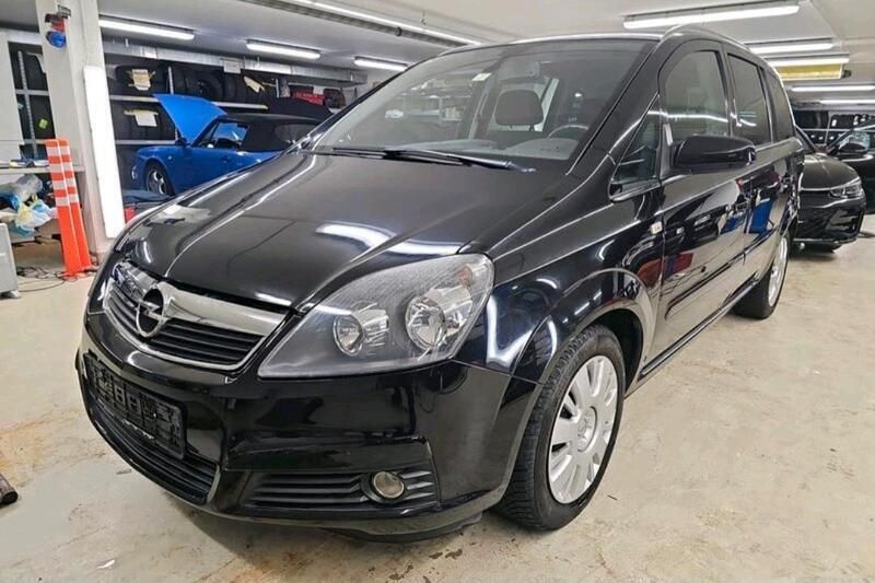 Schwarz Gebraucht 2007 Opel Zafira Edition Van / Kleinbus | 3.999 € (Etwas zu teuer) - Bild 1/4