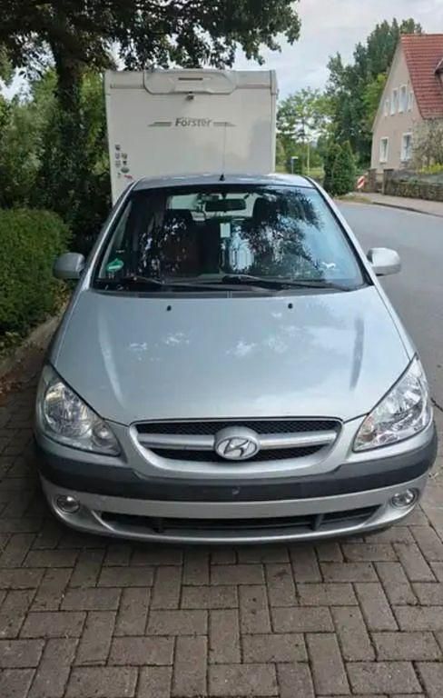 Grau Gebraucht 2007 Hyundai Getz Kleinwagen | 2.450 € (Fairer Preis) - Bild 1/4