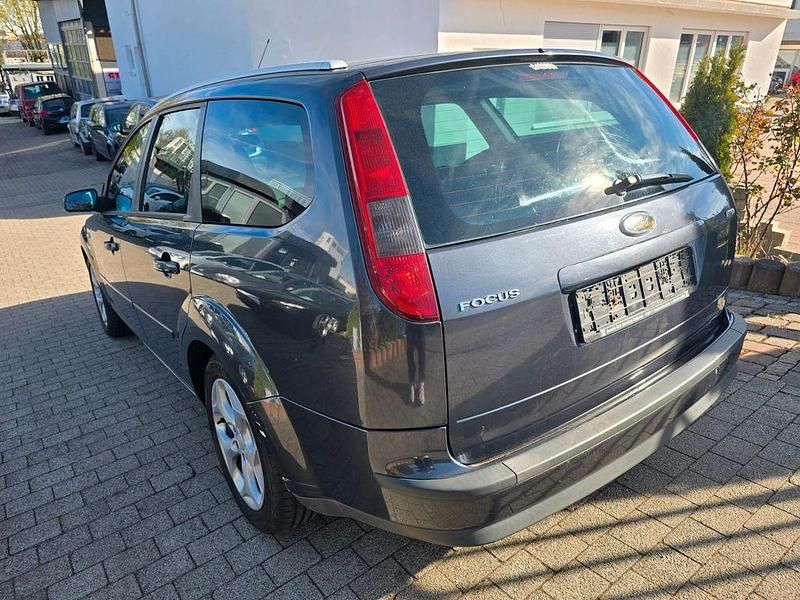 Gebraucht Ford Focus Style 90 PS (66 kW) 2007 Schwarz Limousine