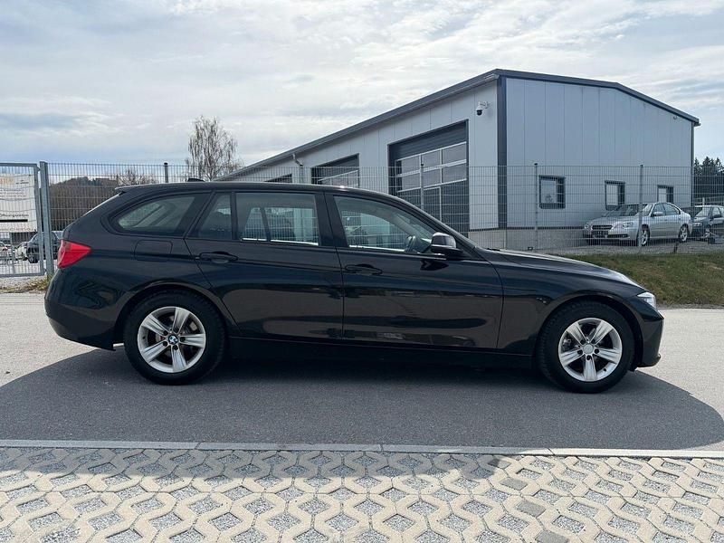 Gebraucht BMW 320 Comfort Edition 184 PS (135 kW) 2013 Schwarz Kombi