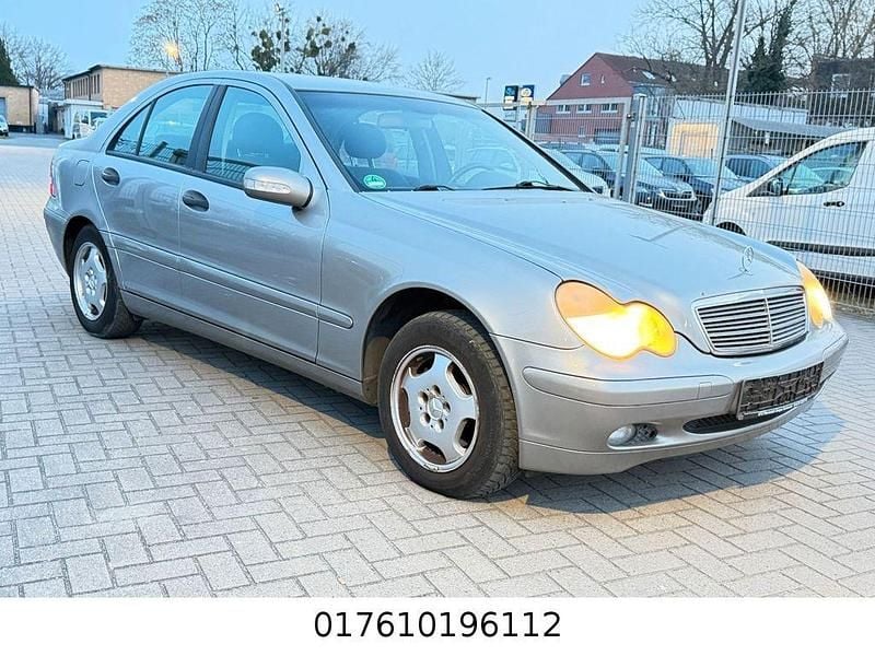 Gebraucht Mercedes C180 143 PS (105 kW) 2003 Silber Limousine