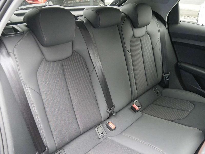 Gebraucht Audi A1 Advanced 116 PS (85 kW) 2024 Mythosschwarz metallic SUV