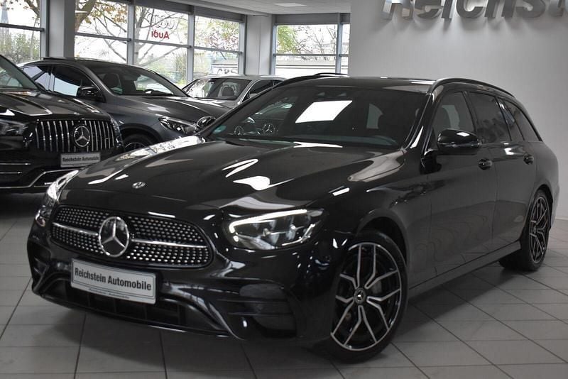 Obsidianschwarz Gebraucht 2021 Mercedes E200 AMG Kombi | 31.980 € (Superpreis) - Bild 1/4