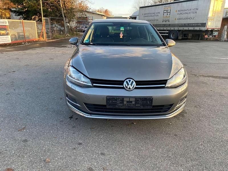 Gebraucht VW Golf VII 140 PS (102 kW) 2013 Grau Limousine