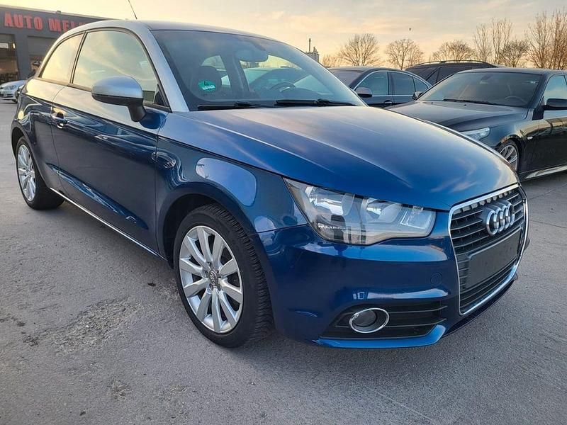 Gebraucht Audi A1 122 PS (89 kW) 2011 Blau Kleinwagen