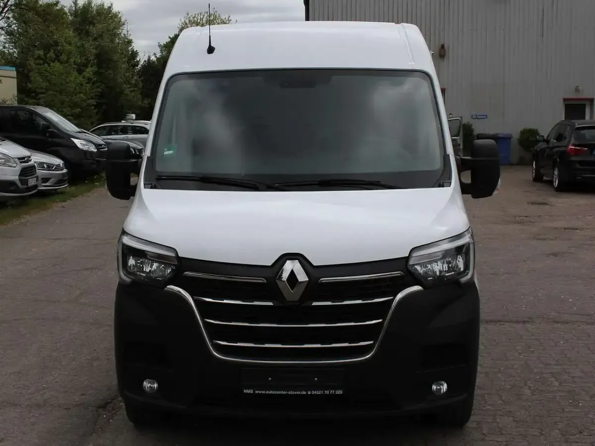Gebraucht Renault Master 135 PS (99 kW) 2022 Weiß Van / Kleinbus