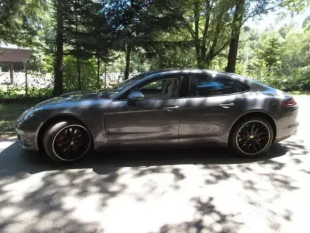 Gebraucht Porsche Panamera Turbo Sport 549 PS (403 kW) 2017 Grau Kleinwagen