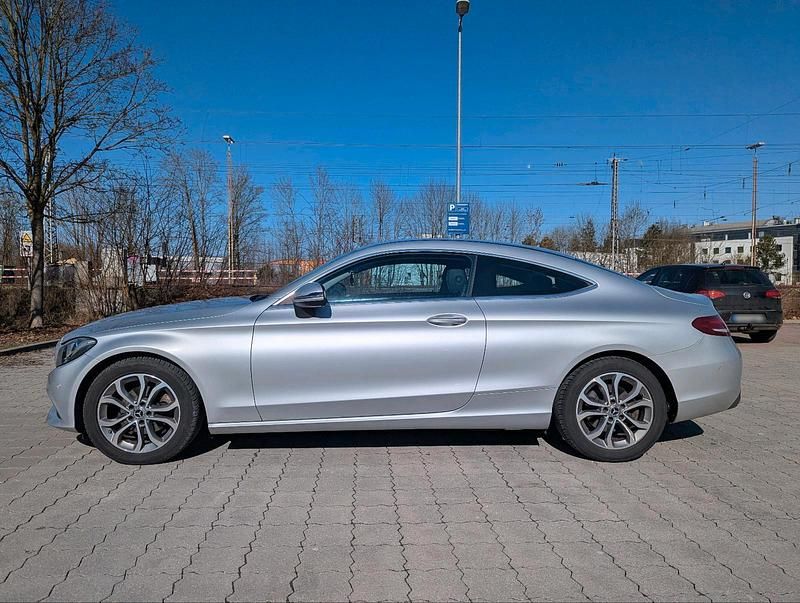 Gebraucht Mercedes C180 156 PS (114 kW) 2017 Silber Coupé