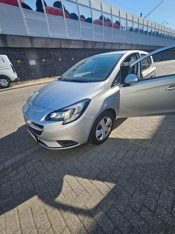 Grau Gebraucht 2017 Opel Corsa Edition Limousine | 5.590 € (Superpreis) - Bild 1/4