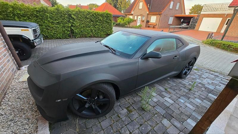 Schwarz Gebraucht 2011 Chevrolet Camaro Coupé | 23.900 € - Bild 1/4