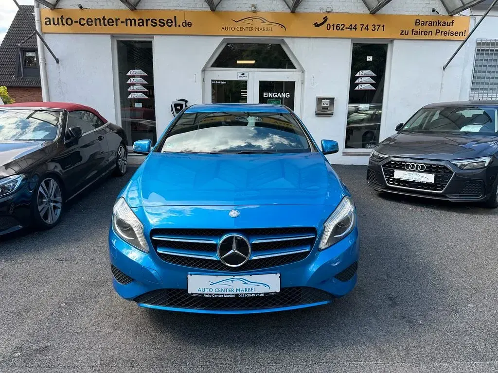 Gebraucht Mercedes A200 156 PS (114 kW) 2012 Suedseeblau Kleinwagen