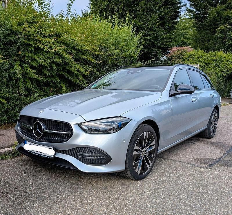 Silber Gebraucht 2022 Mercedes C300e Kombi | 36.800 € (Fairer Preis) - Bild 1/4