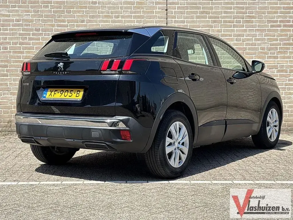 Gebraucht Peugeot 3008 131 PS (96 kW) 2018 Schwarz SUV