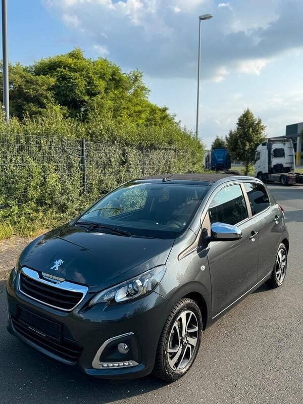 Grau Gebraucht 2019 Peugeot 108 Kleinwagen | 11.499 € (Fairer Preis) - Bild 1/4