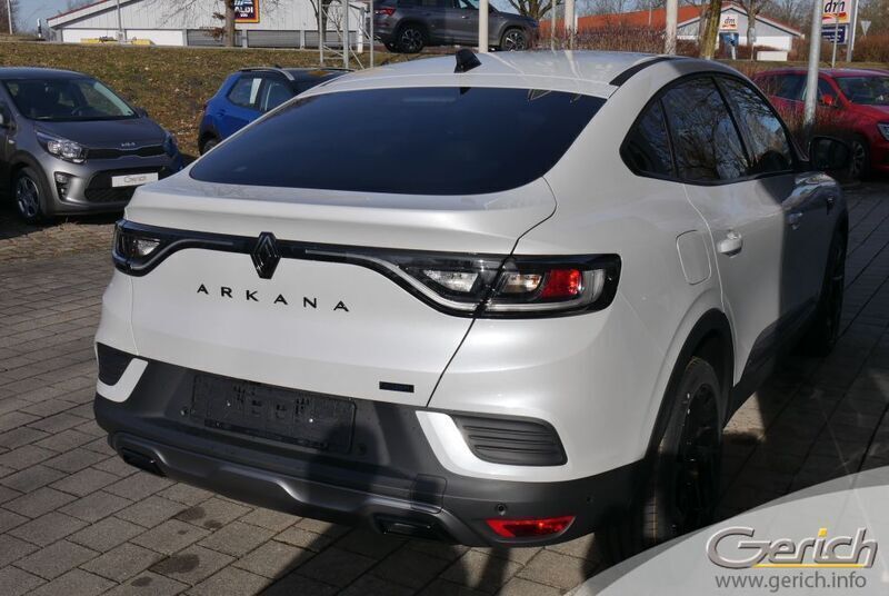 Gebraucht Renault Arkana 143 PS (105 kW) 2022 Andere farbe SUV