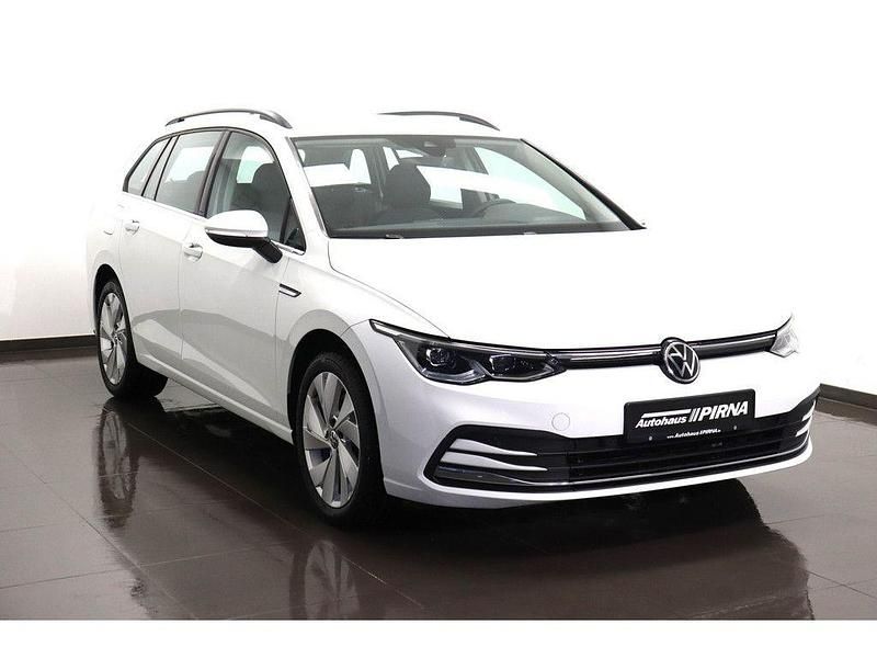 Gebraucht VW Golf VIII Pro 150 PS (110 kW) 2020 Weiß Kombi
