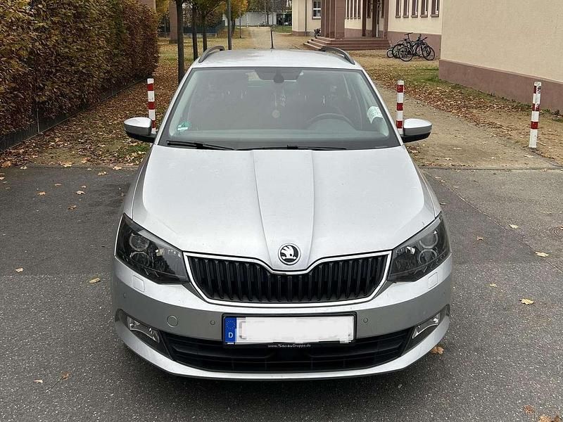 Gebraucht Skoda Fabia Style 90 PS (66 kW) 2015 Silber Kombi