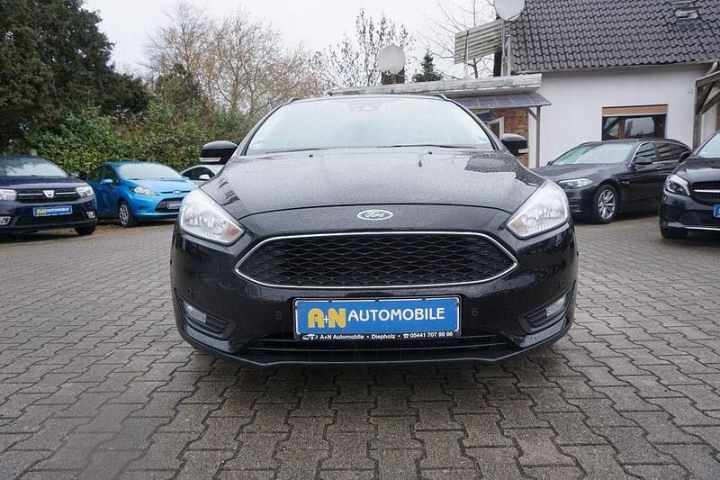 Gebraucht Ford Focus Trend 95 PS (69 kW) 2017 Schwarz Limousine