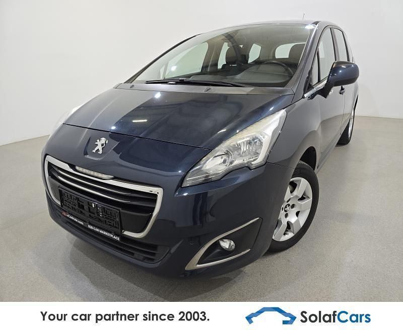 Blau Gebraucht 2015 Peugeot 5008 Van / Kleinbus | 5.500 € (Fairer Preis) - Bild 1/4