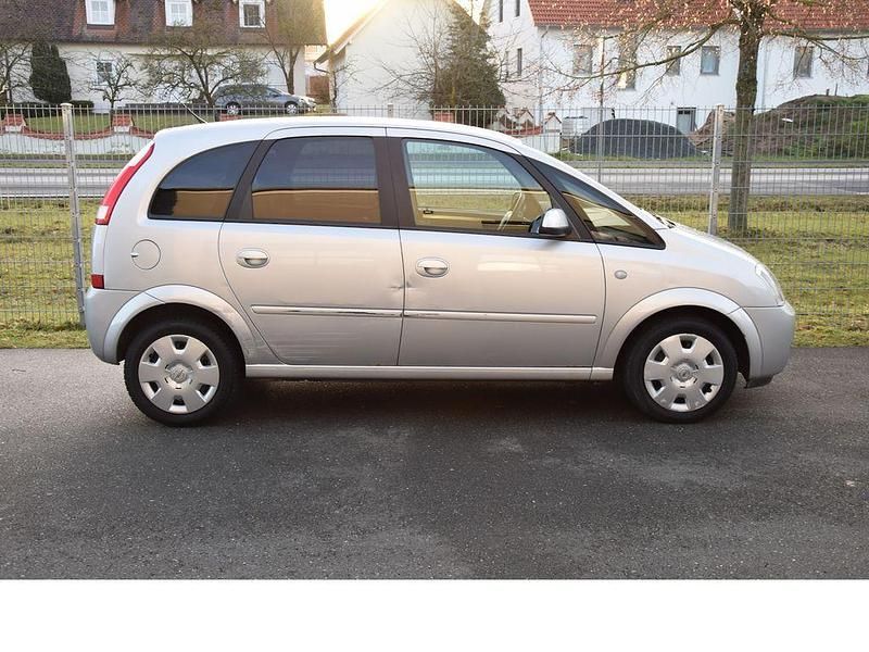 Gebraucht Opel Meriva 101 PS (74 kW) 2005 Silber Van / Kleinbus