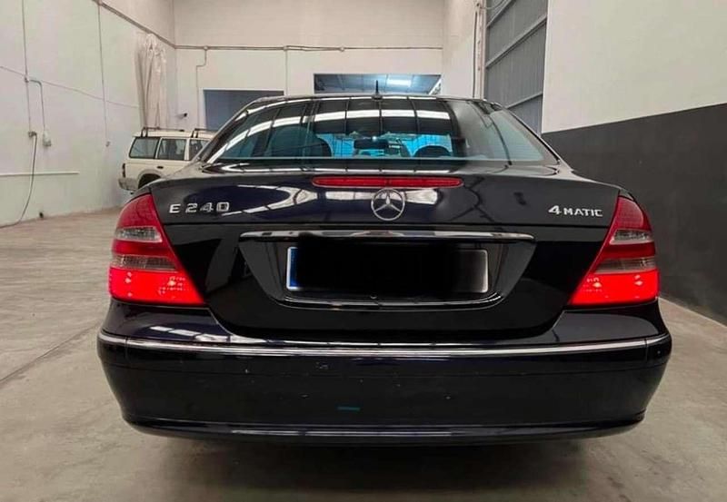 Gebraucht Mercedes E240 177 PS (130 kW) 2004 Limousine